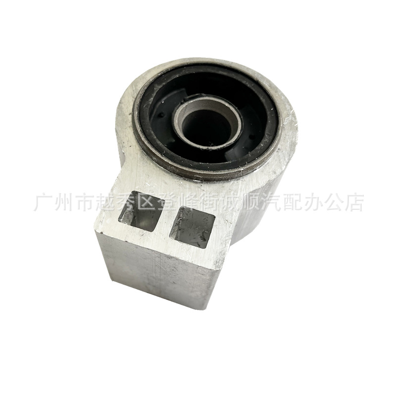 13257785 Cruze lower swing arm rubber sleeve 13334021 Opel Junwei Junyue swing arm bushing 13230774