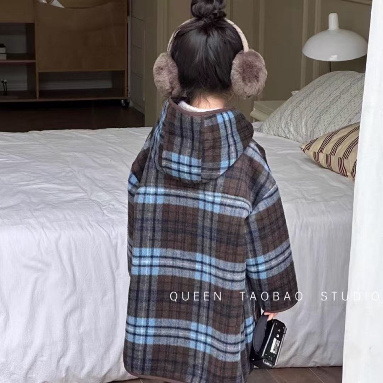 Korean Girls' Velvet Hooded Tartan Outwear 2025 Winter New Baby Style Long One-Piece Velvet Outwear