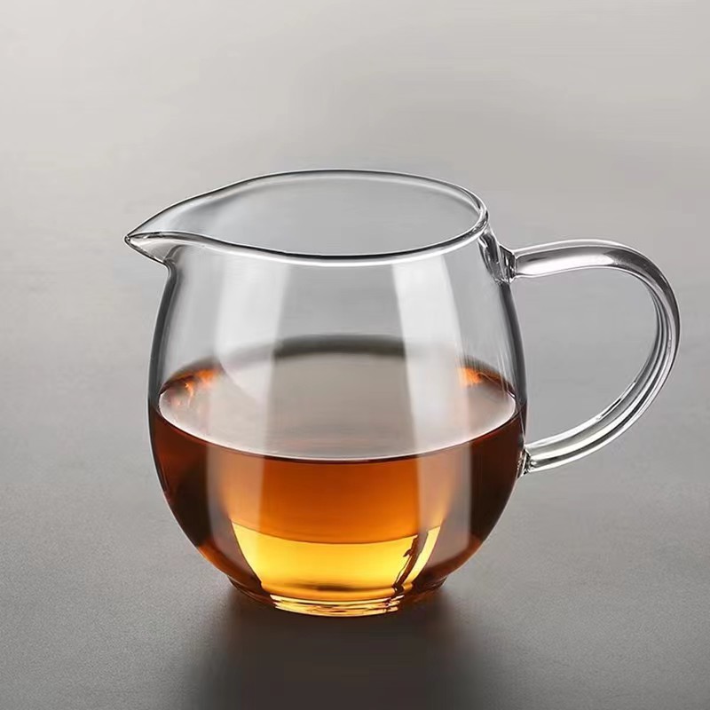 Factory Wholesale Glass Fair Cup square public Cup with tea drain tea sea kung fu tea ceremony straight public Cup