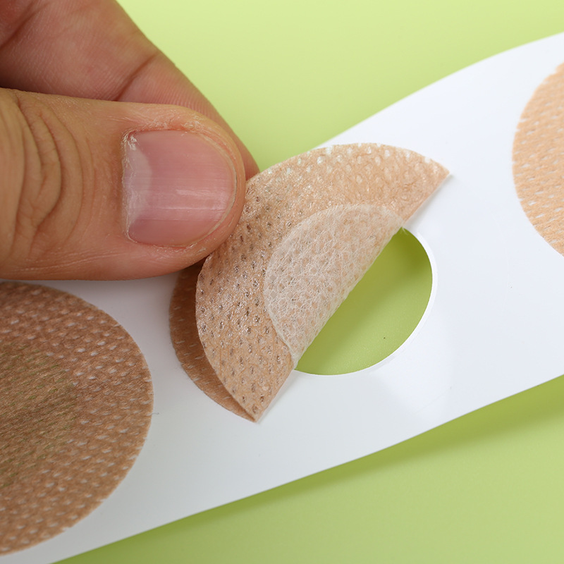 In stock wholesale disposable non-woven breast stickers breathable seamless invisible chest stickers men's nipple stickers anti-exposure chest stickers