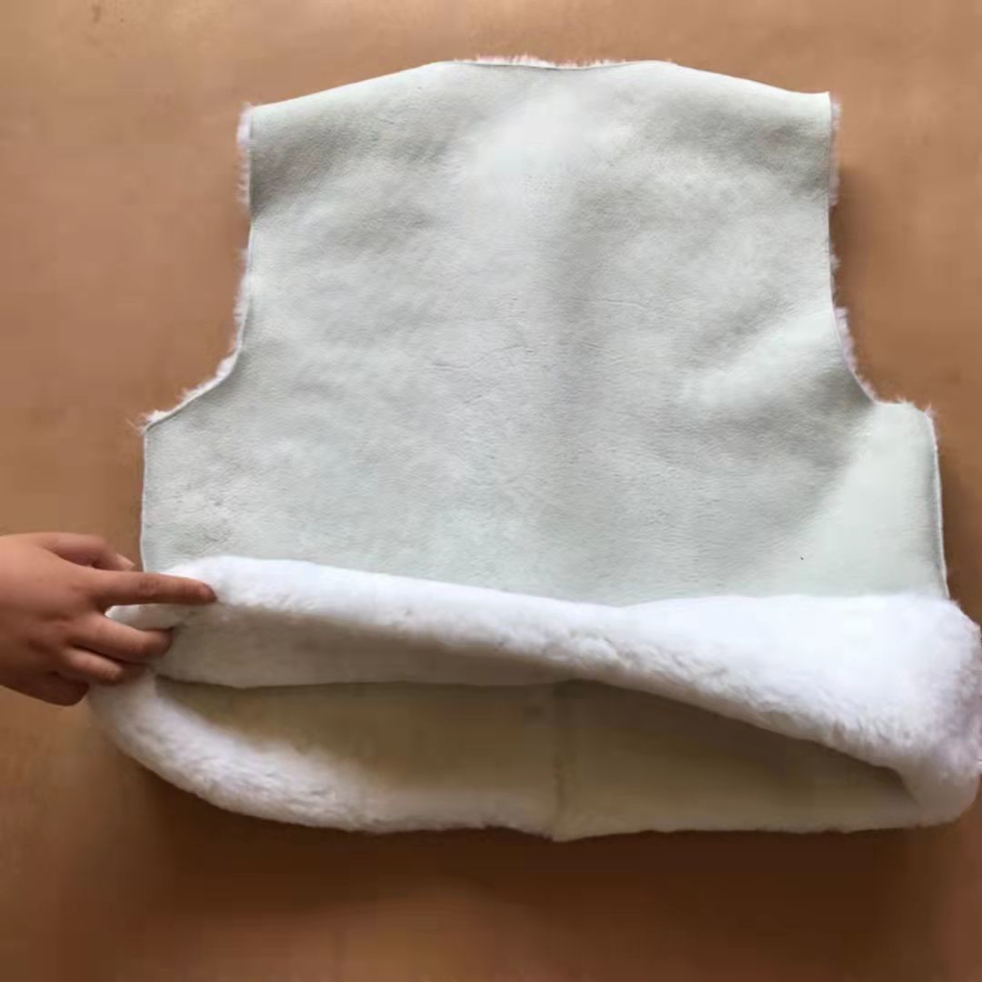 Purely Handmade Wool Vest, Winter Men's and Women's Fur Integrated Goatskin Vest, Thickeneded Real Goatskin Vest to Keep Out the Cold