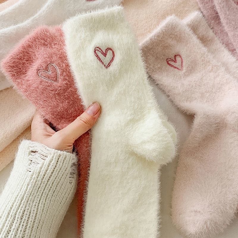 Autumn and Winter Warm Socks for Women, Mid-Calf Socks, Fleece-Lined and Thickened Mink Velvet Socks, Plush Heart-Shaped Sleep Floor Socks, Long Socks