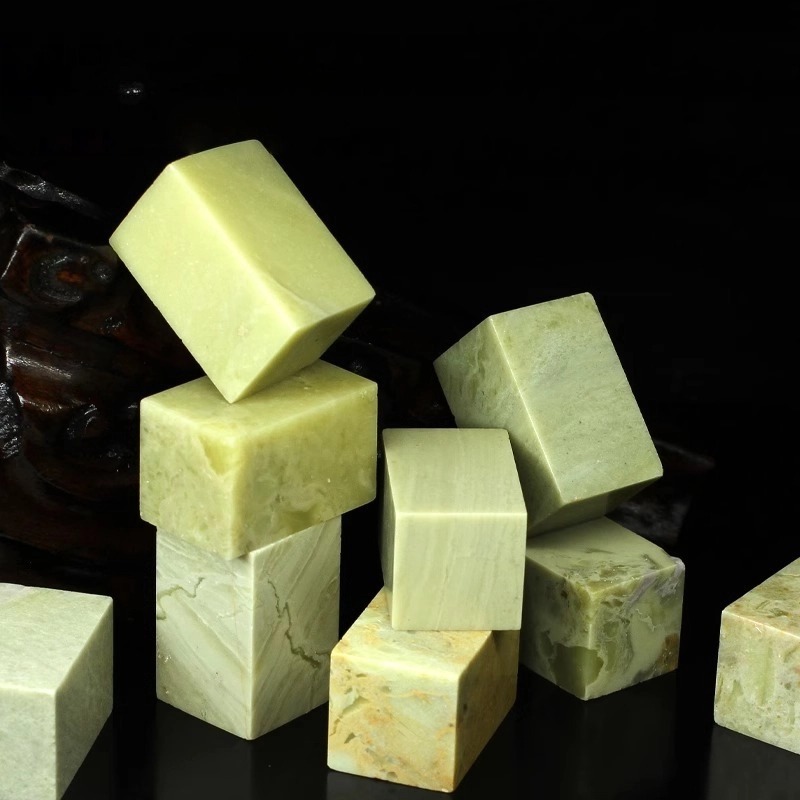 Qingtian Stone Seal 2.5*2.5*4 Stone Seal Material Seal Stone Original Stone Carving Seal Material One Piece