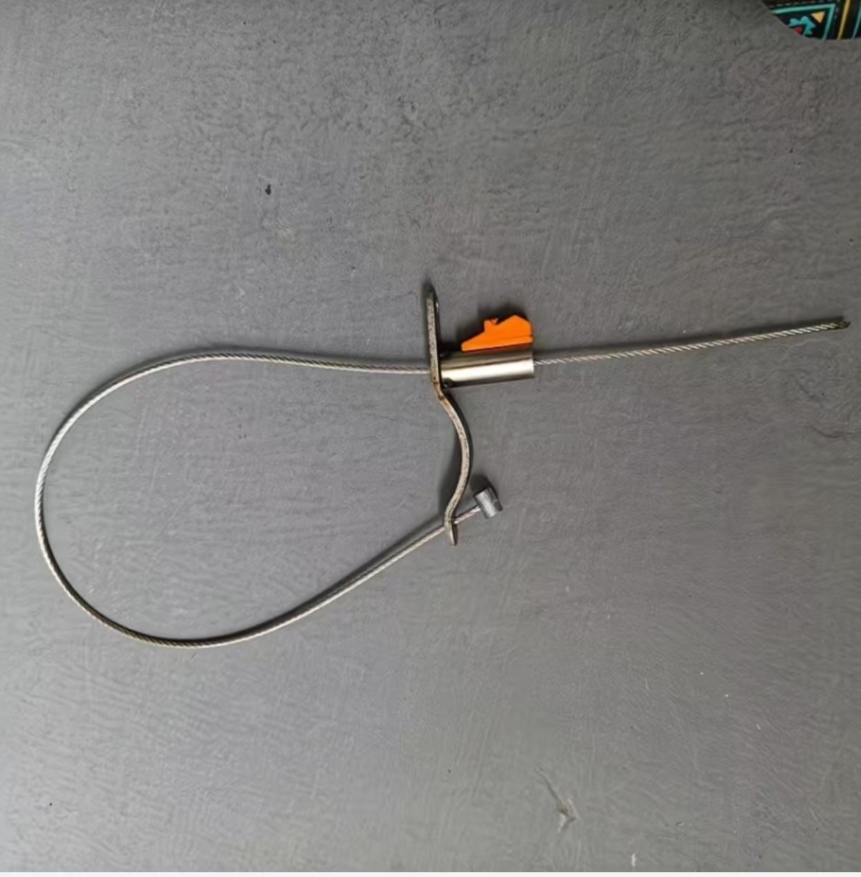 The New Steel Wire Rope Lock Can Support a Maximum of 200kg Kilograms, Making It the Best Choice for Led Screens under Tension