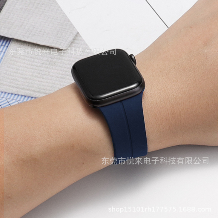 Folding Buckle Magnetic Silicone Watch Strap Apple Watch Strap Suitable for Iwatchs456789/10Ultra Watch Strap
