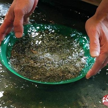 Hand-operated gold panning tray manufacturers hand-washed sand gold tools small gold selection plastic basin sticky gold dustpan portable gold washing basin