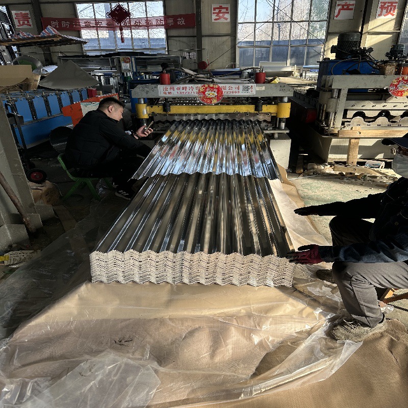 Aluminum Roll Processing Pressed Tile Aluminum Corrugated Board Roof Aluminum Alloy Corrugated Board Corrosion-Resistant Windproof and Thermal Insulation