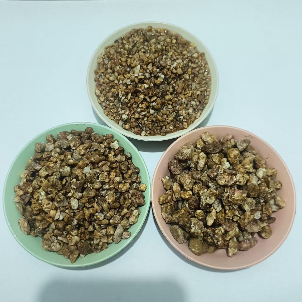 Manufacturer Wholesale Maifan Stone Granular Soil, Nutrient Soil for Succulents, Mixed Soil for Green Plants, Flower Top Dressing Soil, Natural Gold