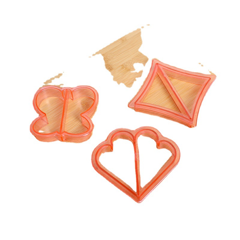 DIY mold toast bread cutting household food and play plastic toast cutting animal puzzle Bento mold cross-border wholesale