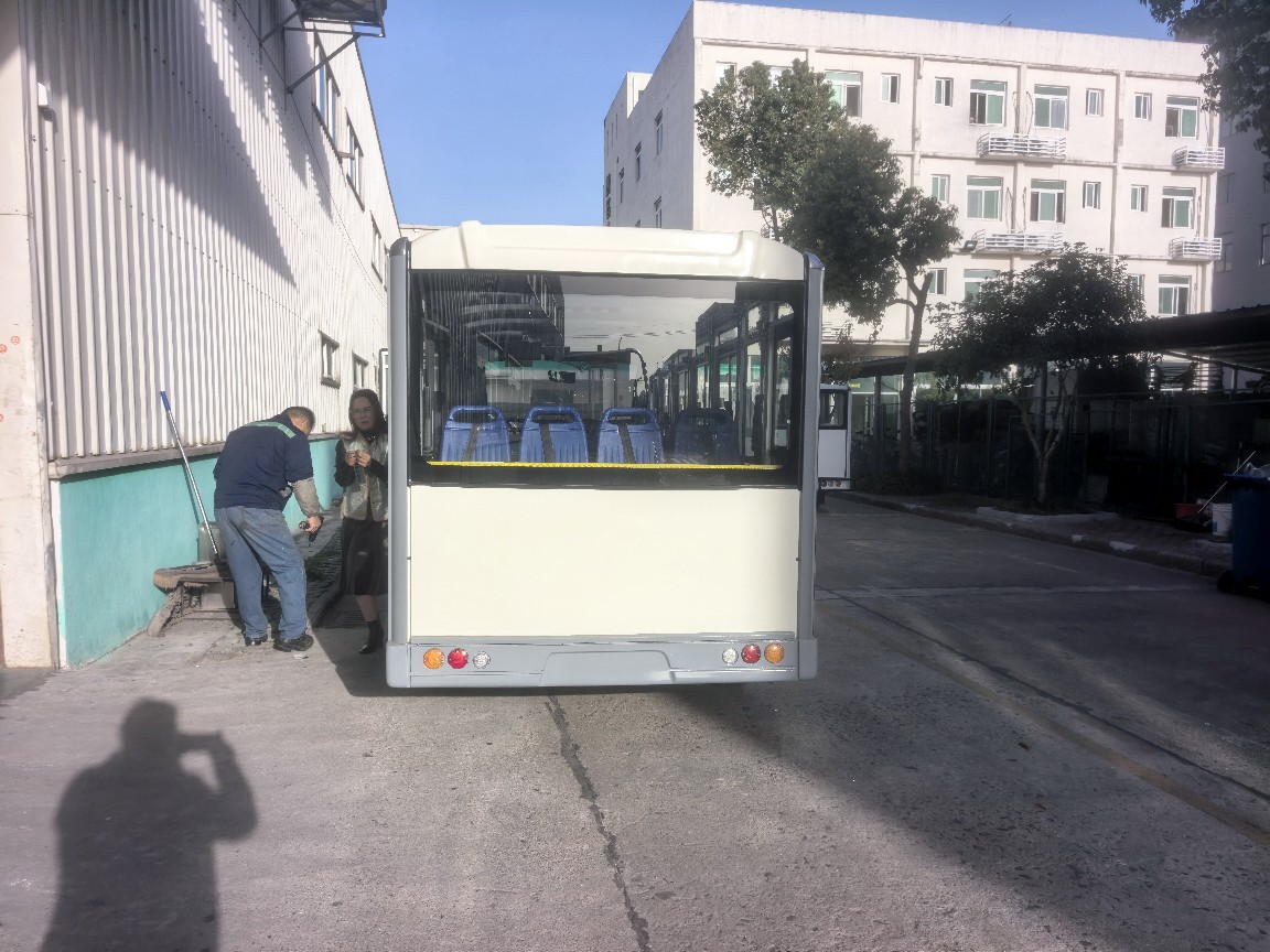 Shanghai 23-Seater Sightseeing Vehicle with Enclosed Doors, Scenic Tour Vehicle, Environmentally Friendly Factory Area Customer Reception Sightseeing Vehicle