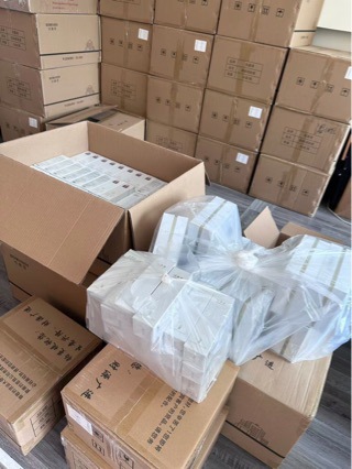 Platinum Maniti Rejuvenating and Skin-Conditioning Three-Piece Set, Brightens Skin Tone, Improves Dullness, and Creates Beautiful Skin Without Makeup