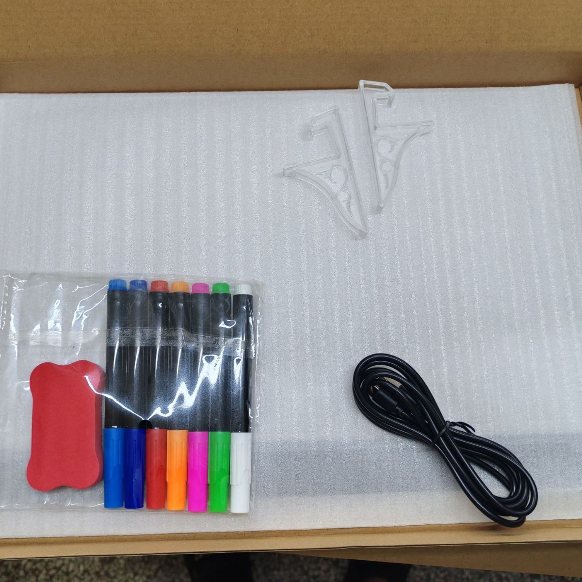 Cross-Border Transparent Acrylic Billboard Erasable Drawing Board 6-Color Neon Board Led Luminous Message Board Memo