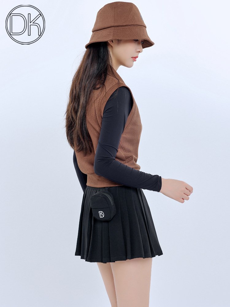 Brown Golf Women's New Sleeveless Vest Autumn and Winter Slim Vest Warm Top Coat Pleated Skirt