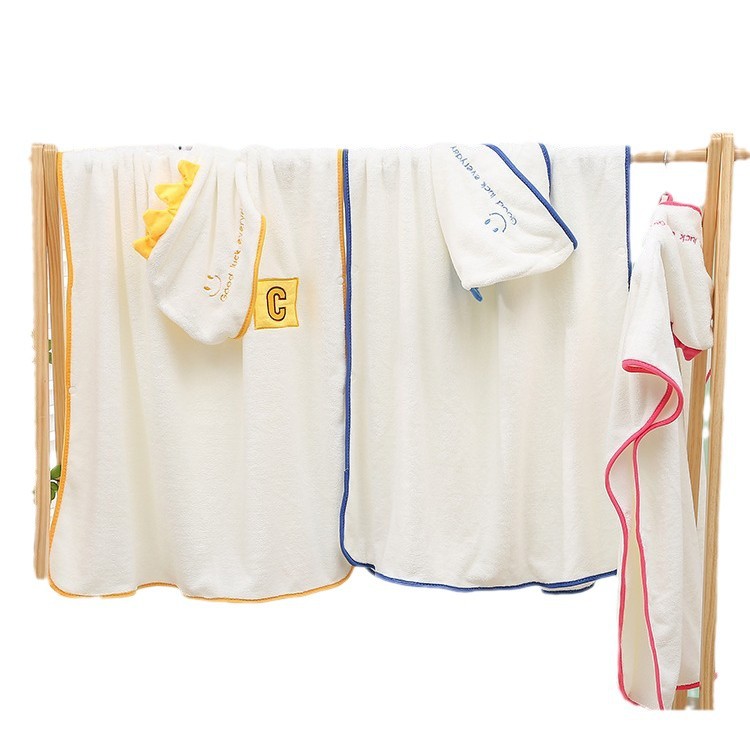 New Coral Velvet Children's Bath Towel Hooded Cloak Thickened Baby Wearable Bathrobe Absorbent Cartoon Hooded Bath Towel