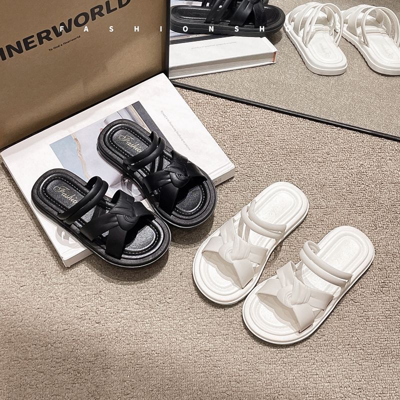 Trendy Children's Bow Pearl Sandals Summer Versatile Round Toe Non-Slip Outdoor Wear Durable Parent-Child Sandals for Girls