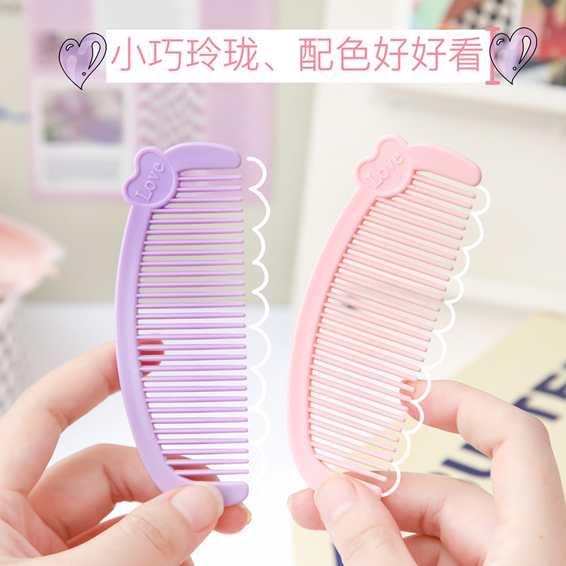 Cartoon love mini comb cute student portable hair comb home Children Baby female comb hair comb