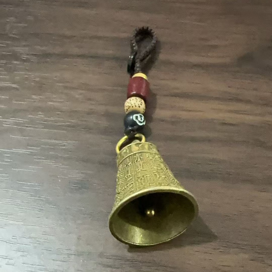 Брелок с колоколом, ретро мантра из шести символов, персонализированный, креативный брелок, подвеска с сердечной сутрой, ювелирное изделие, подвеска для ключей от машины