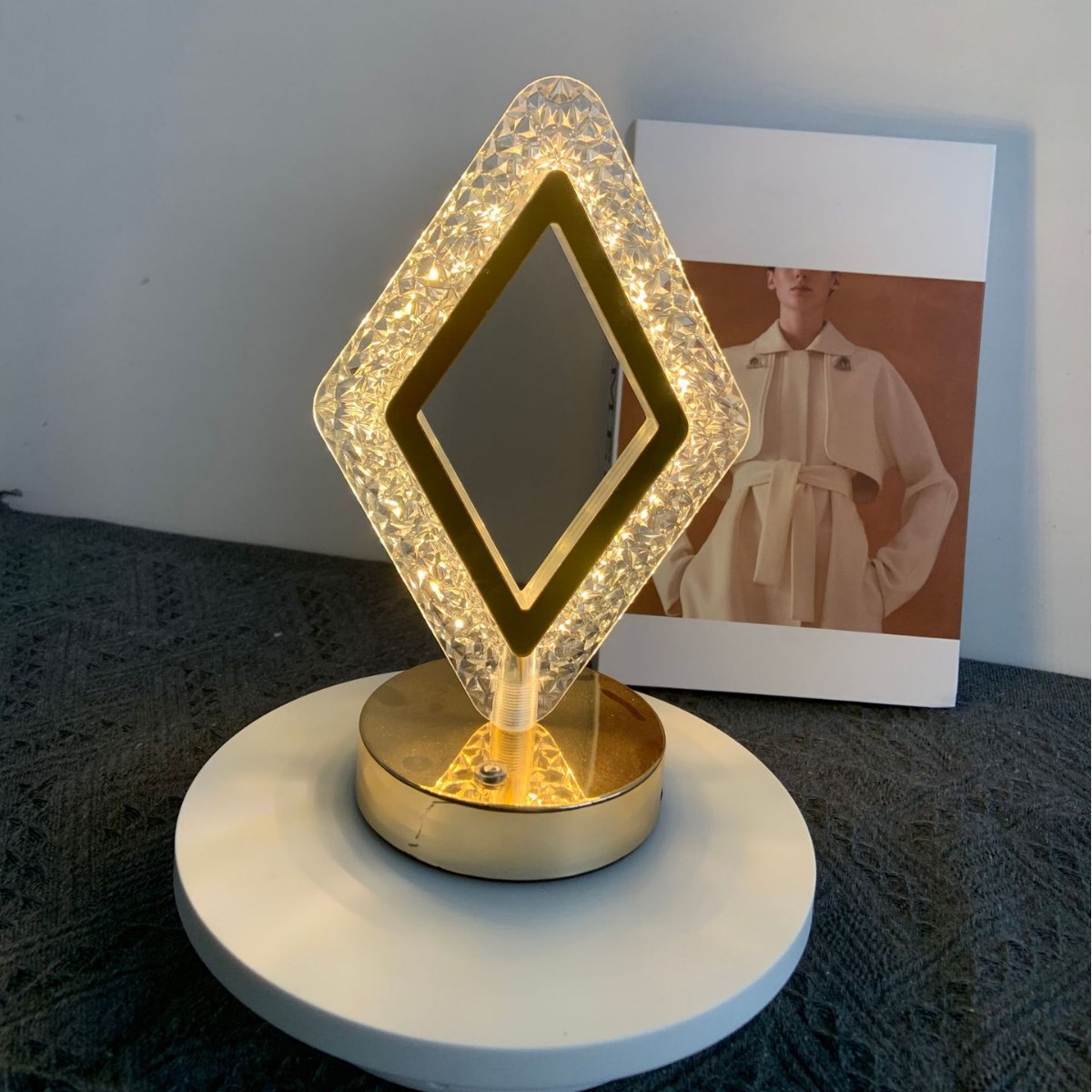 Cross-border Explosions Crystal Table Lamp Bedroom Bedside Table Lamp Runway Decorative Table Lamp Creative Living Room Touch Nightlight