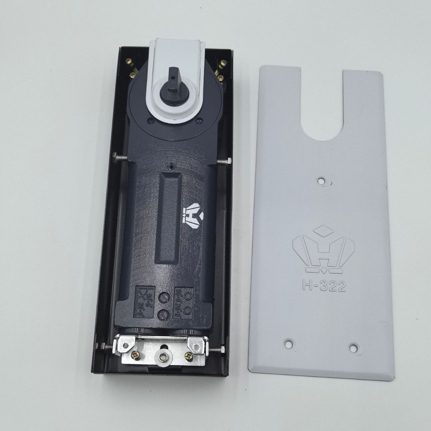 Manufacturers supply H-220B floor spring 90kg hinged framed glass door accessories