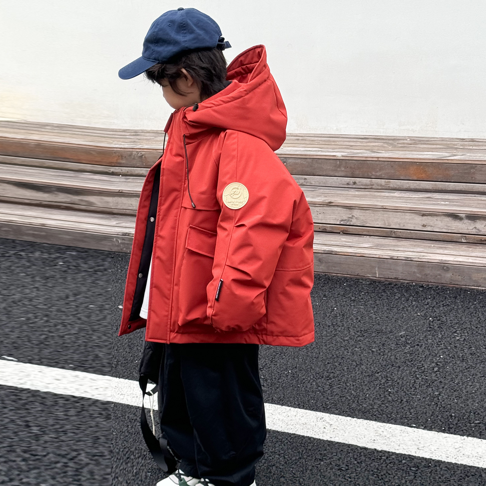 Детская рабочая куртка с утеплителем, корейский стиль, новая, для мальчиков и девочек, утепленная, водоотталкивающая, с капюшоном