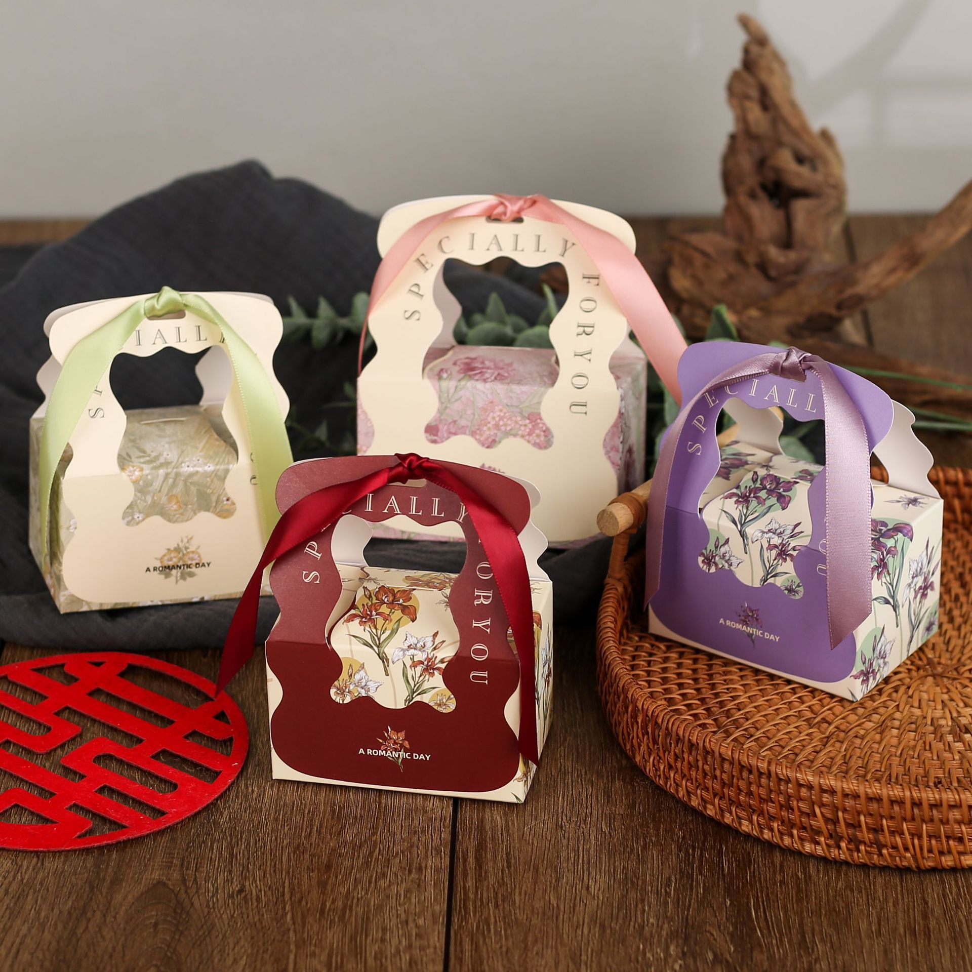 New Wedding Candy Box Wedding Engagement Small Fresh Gift Box Portable Candy Box Little Red Riding Book Accompanying Gift Box Large