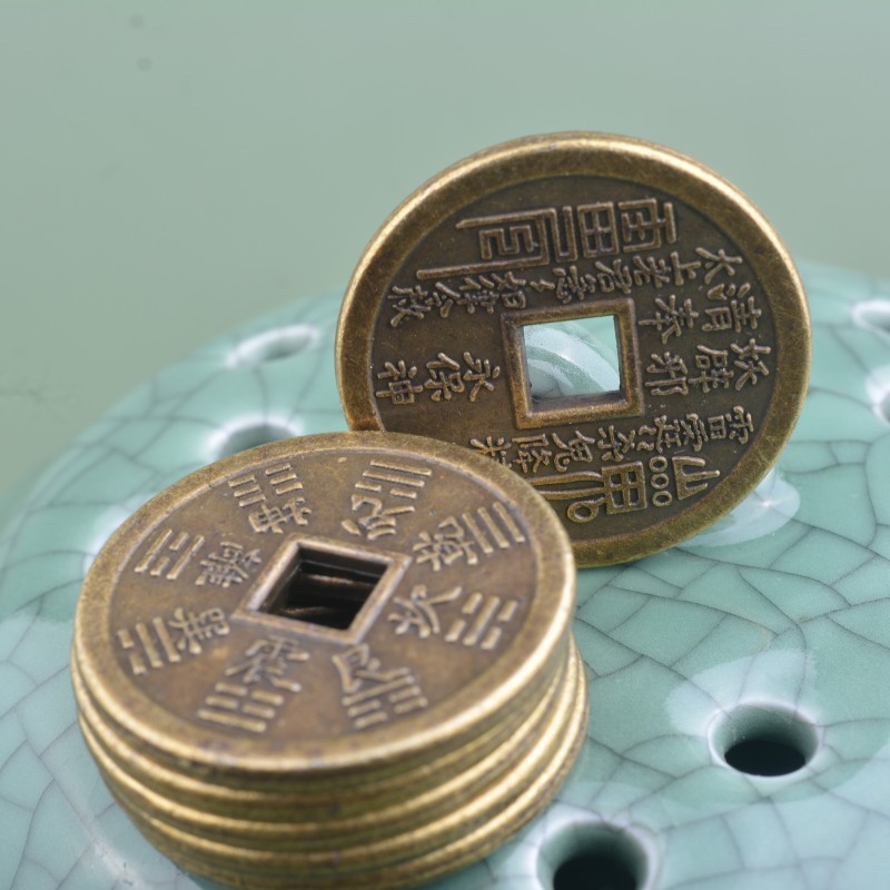 Retro alloy mountain ghost spend money cinnabar red copper antique coins hanging decorations thunder bureau Gankun gossip antique money wholesale