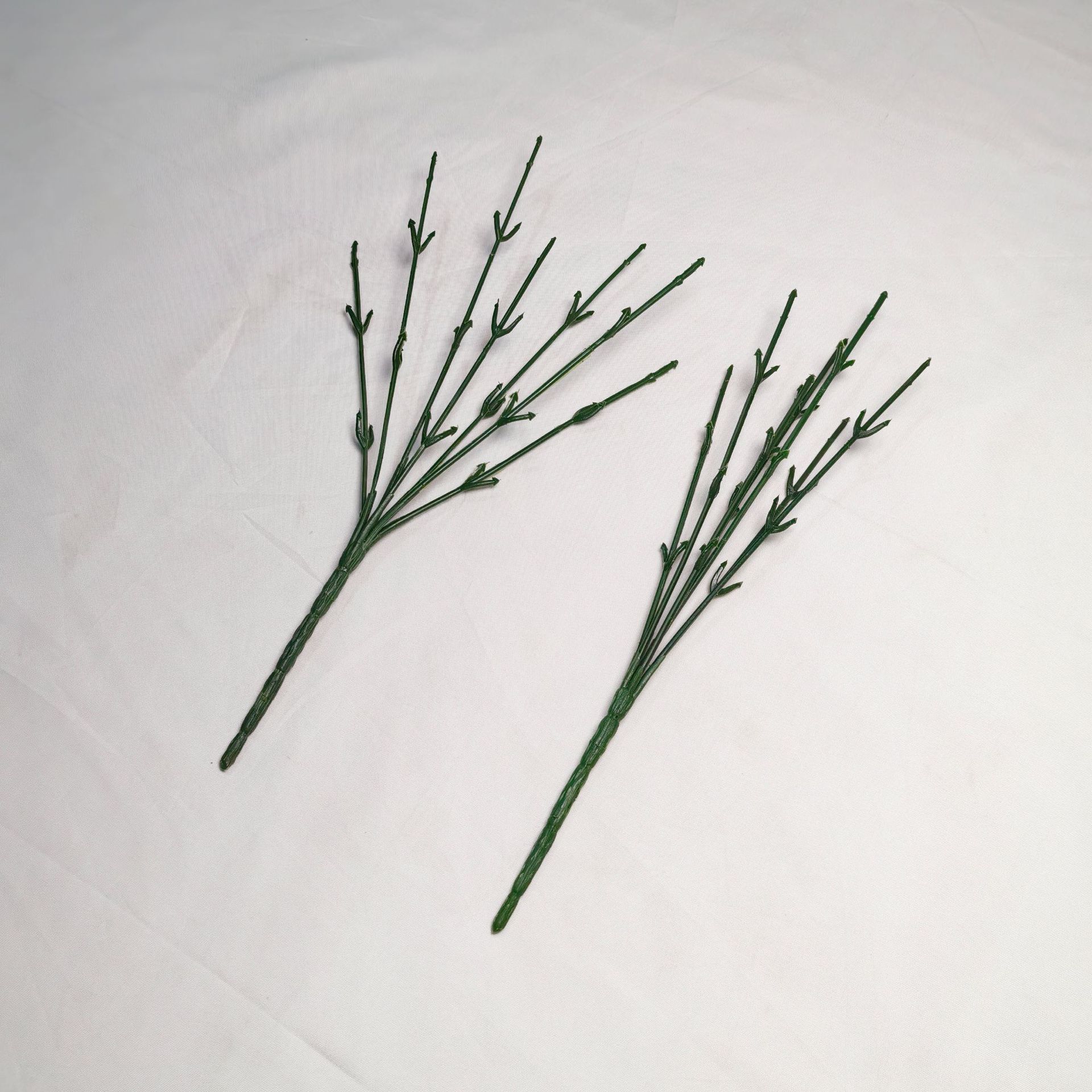 Прямые поставки от производителя, 7-головочные искусственные цветочные ветки, 35-сеточные с деликатной текстурой, полная форма, домашнее украшение