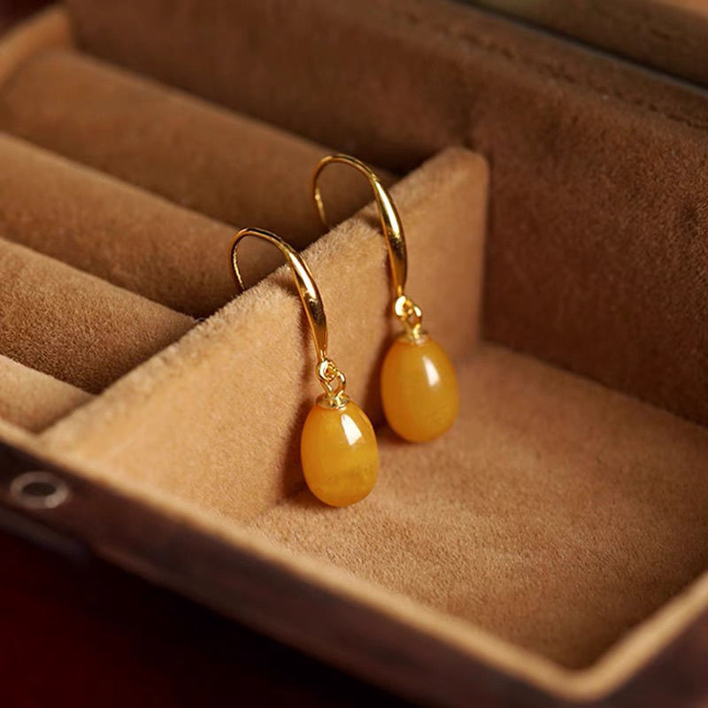 「Jinxiu」Natural Beeswax Chicken Oil Yellow Small Water Drop Earrings for Women Sterling Silver 18 Gold-Filled New Chinoiserie Exquisite Earrings