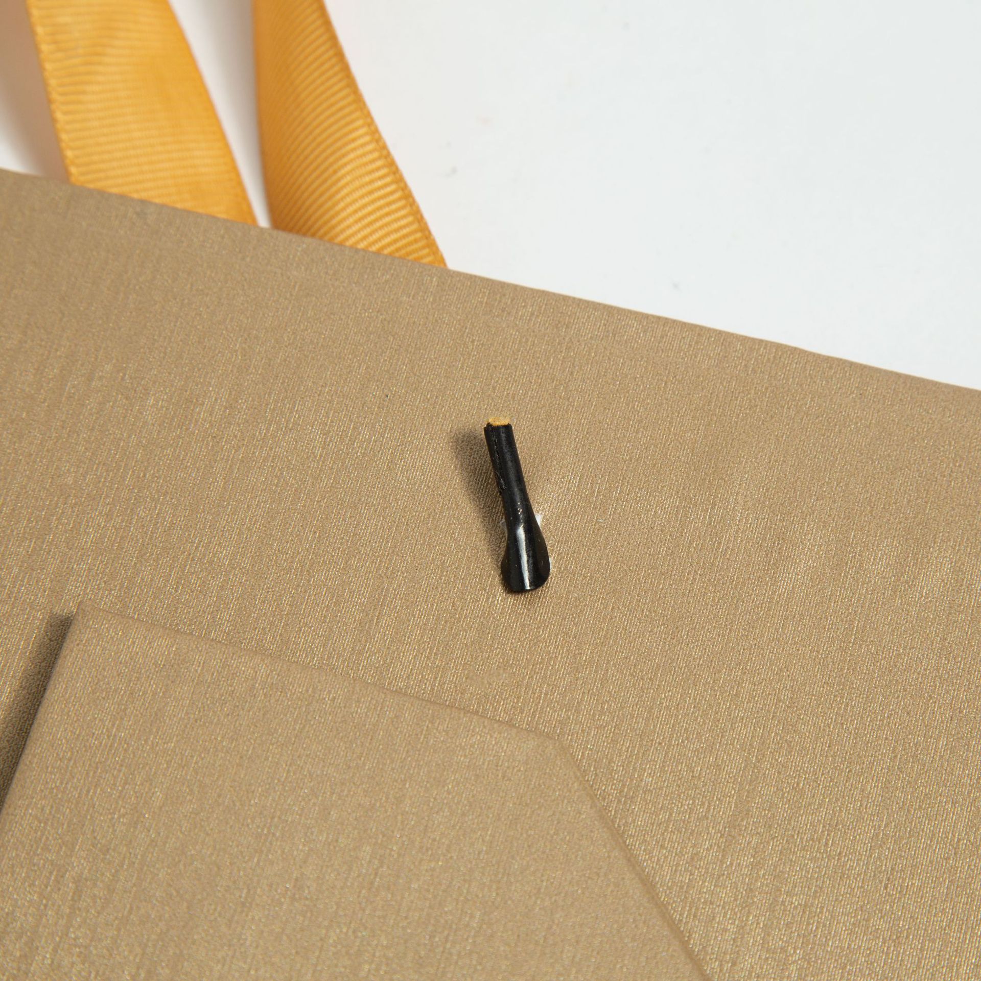 Focus on Quality, One to One European and American Luxury Brand Bvlgaar* Foldableing Box with Printed Logo