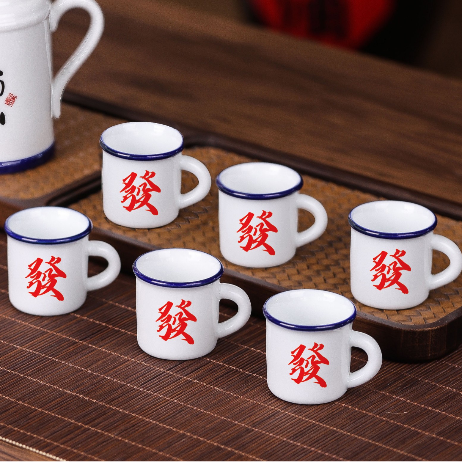 Extra Small Ceramic Cup with Wine Glass, Ultra-Small Nostalgic Cup, Thumb Retro Ceramic Handle, Pocket Wine Cup, Mini Stuffy Cup