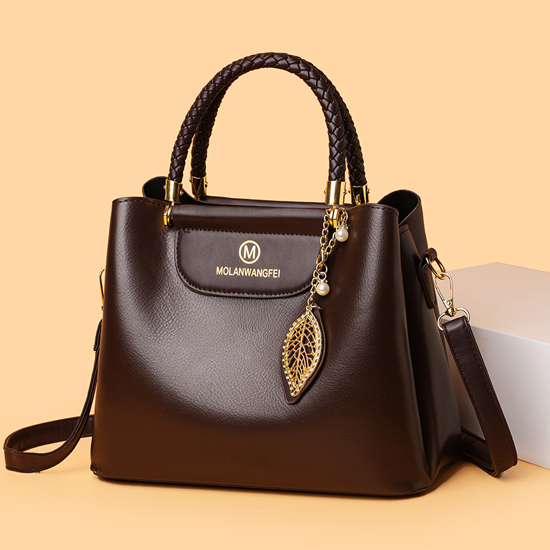 Light Luxury New Tote Bag 2025 Fashionable Simple and Elegant Handbag Women's Large Capacity Trendy Versatile Handbag