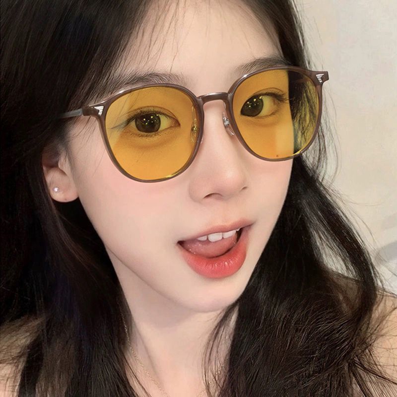 Driving special night vision goggles round frame makeup artifact anti-high beam discoloration glasses driver flat glasses women's white