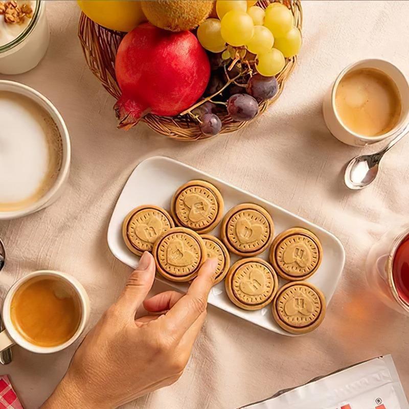 Wholesale Imported Nutella Hazelnut Chocolate Heart-Shaped Wafer