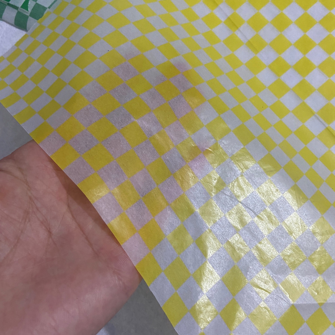 Grid Chessboard Translucent Paper Compartment Paper Disposable Dinner Plate Pad Paper Can Be Customized in Size