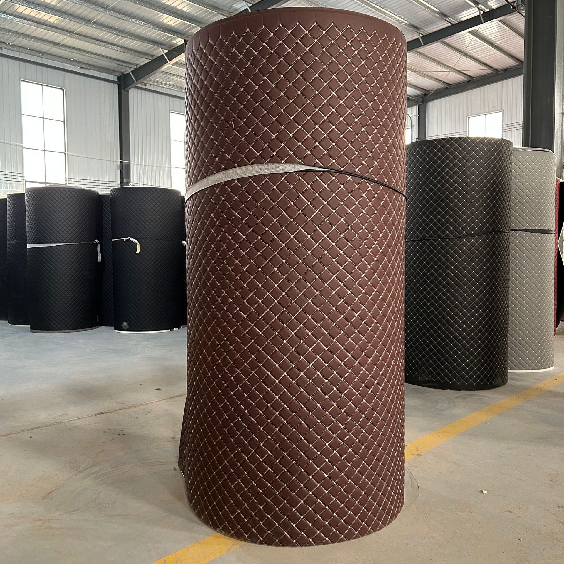 Коврики для автомобиля из материала кожи, вышивка, Xpe, поролон, сырье, пористая кожа, индивидуальный экологически чистый материал для автомобильного использования