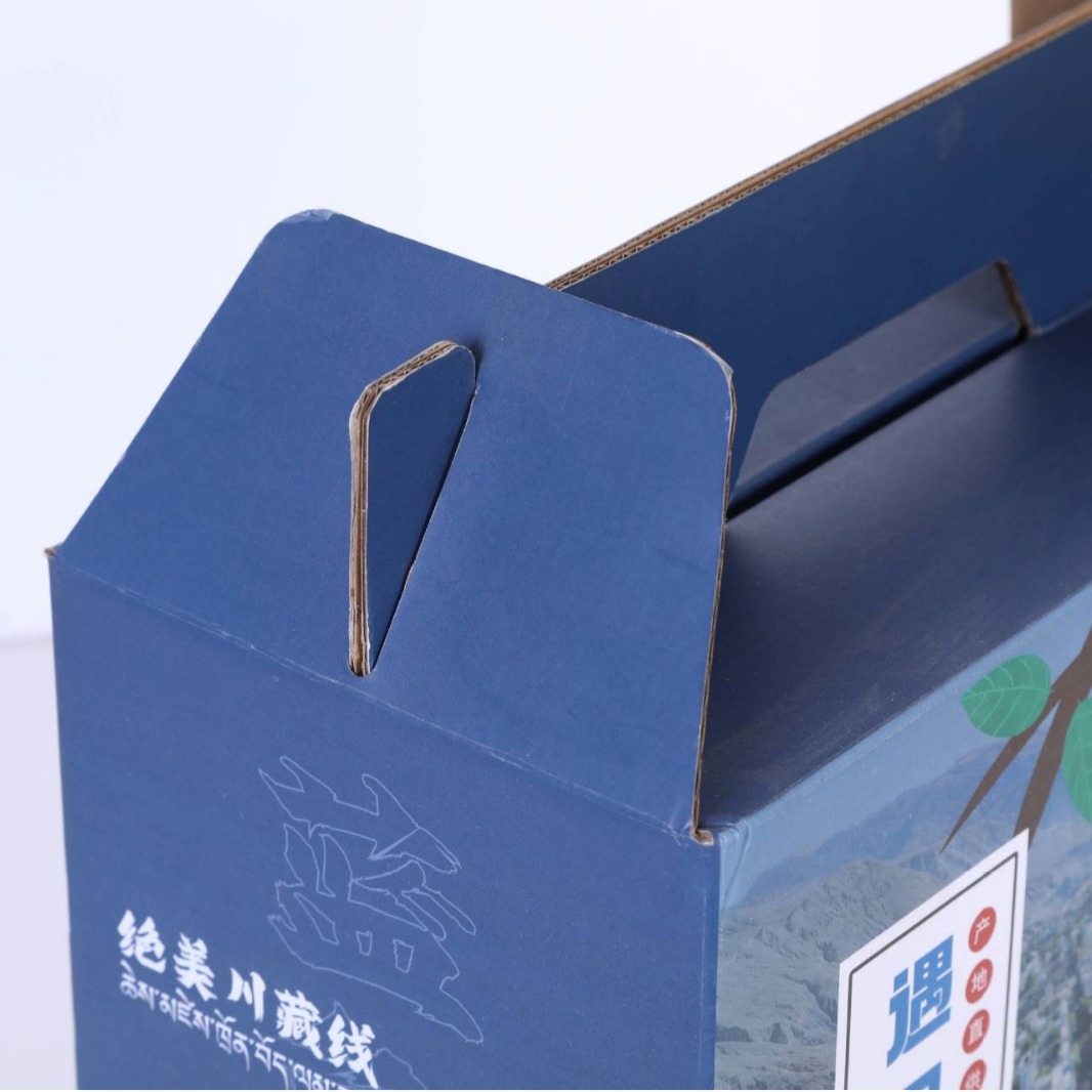 Fruit Packaging Box, Corrugated Tote Box, Custom Bayberry Gift Box, White Card with Gold Foil Printing, Sample Corrugated Paper Customization
