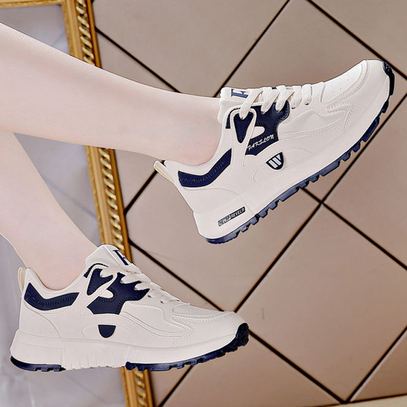 plus size sneaker Women's 2024 New Spring Explosions Korean Style All-match Lightweight Running Leather Casual Torre Shoes Women