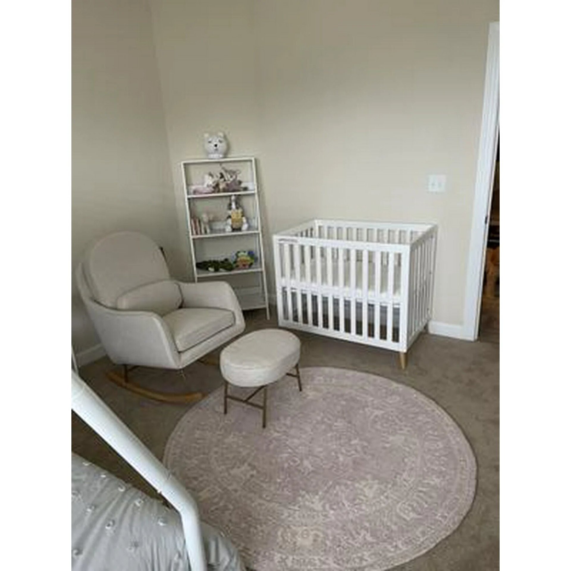 Baby Crib Made of Pure Solid Wood, White and Gray, Multifunctional Newborn Bed, Exported to the United States, Anti-Fall