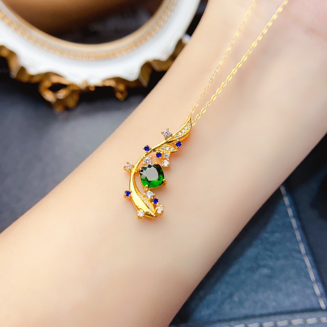 New Natural Diopside Pendant S925 Silver Inlaid Main Stone 6*6mm Versatile Popular Hot Style Women's Jewelry Wholesale