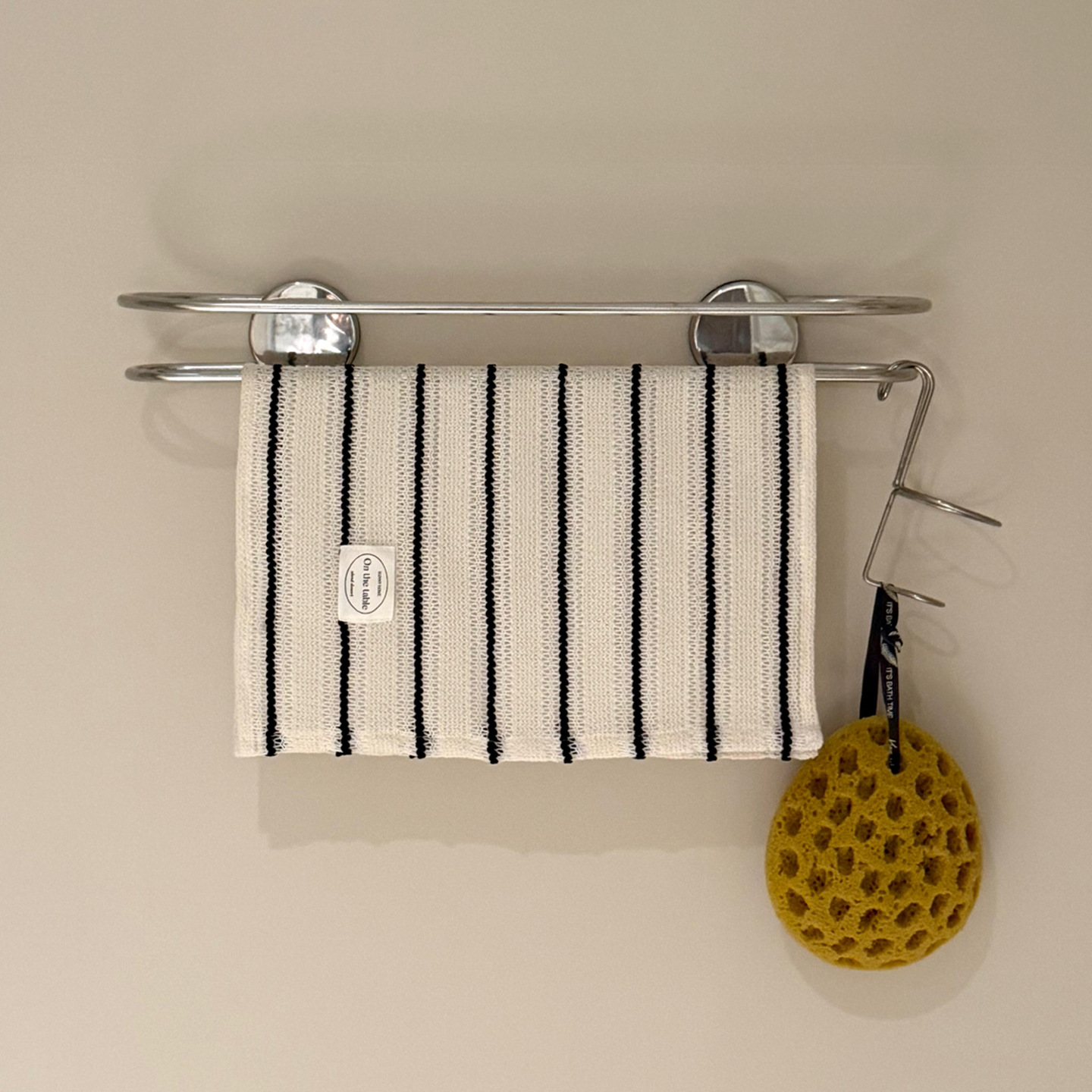 [100 Express Deliveries for New Home] Stainless Steel Towel Rack Bathroom No-Punch Suction Cup Bath Towel Rack