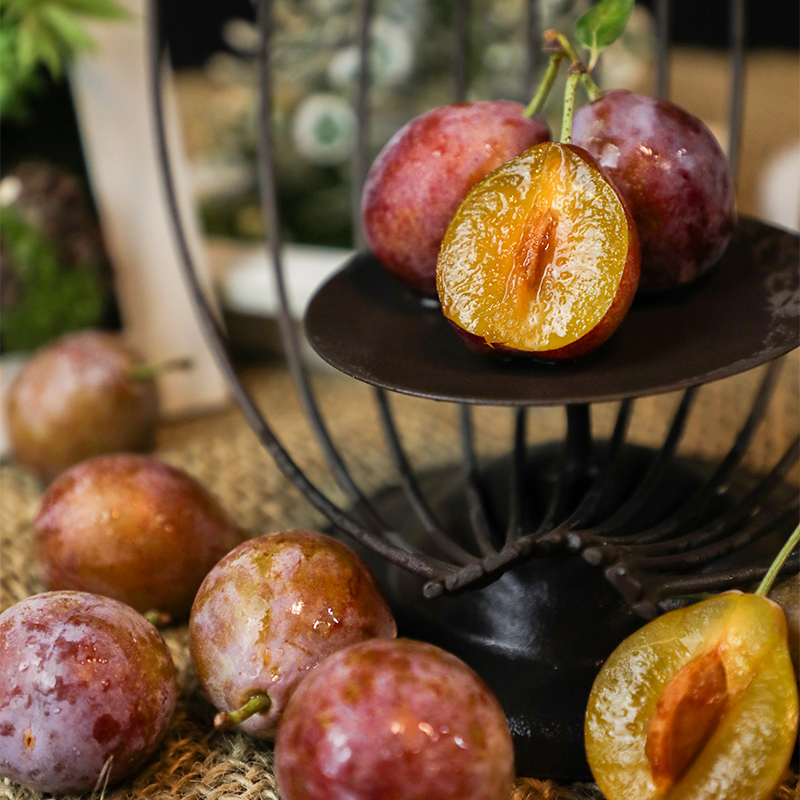 Xinjiang French Prunes Xinjiang Prunes Fresh Seasonal Fruit Chinese Quarter