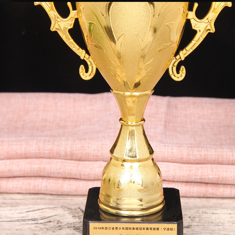 Kailang Plastic Trophy School Training Games Competition Electroplating Medal with Cover Morning Cow Flower Medal Ornament Wholesale