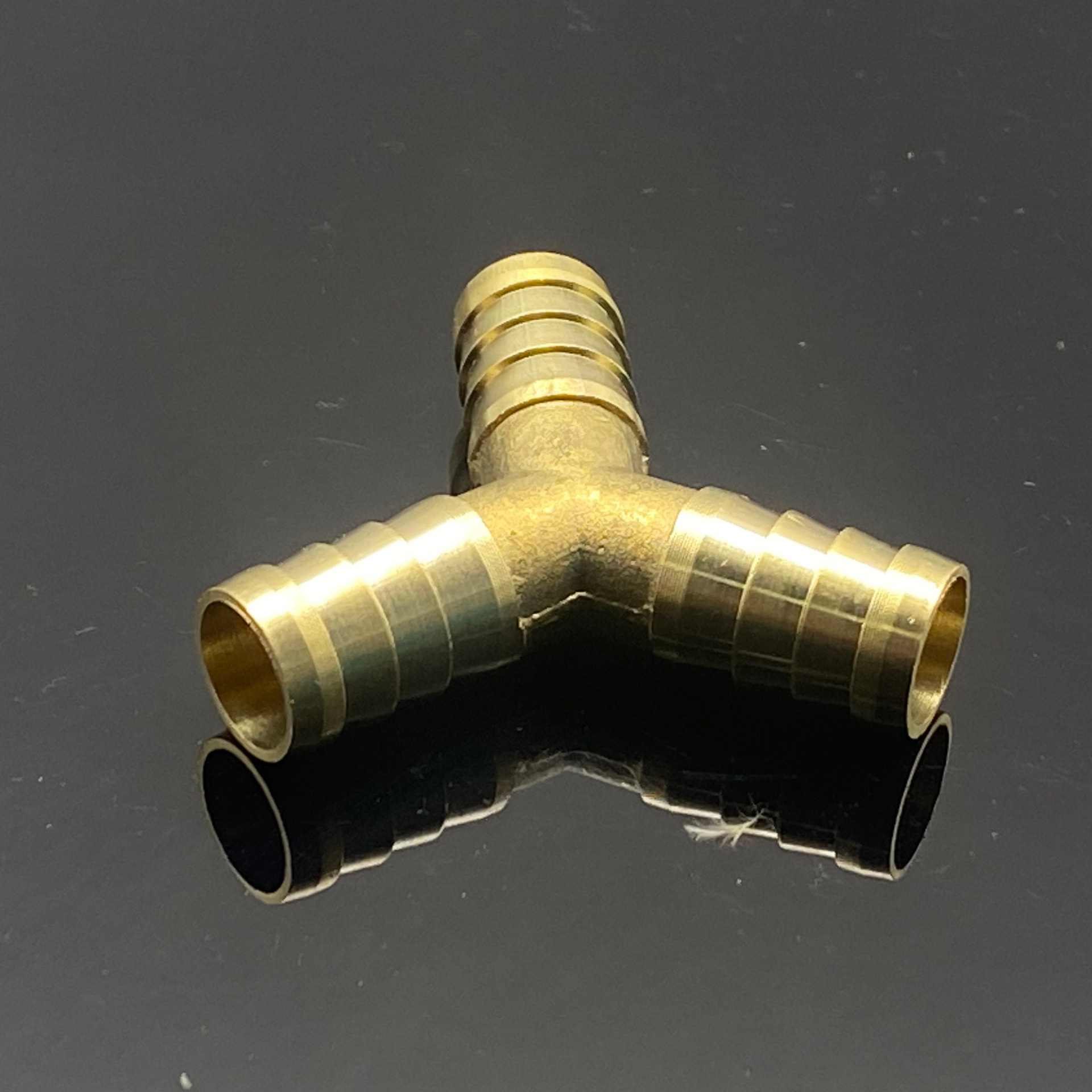 Brass Pagoda Three-Way Y-Type Three-Prong Pneumatic Connector 6mm Herringbone 8mm 10mm 12mm Green Corrosion-Resistant High-Pressure