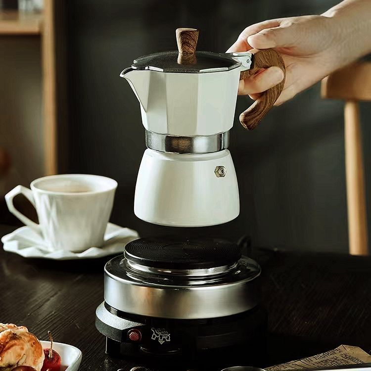 Cross-border hot coffee pot Italian mocha pot fine car boutique mocha pot Italian concentrated coffee pot appliance