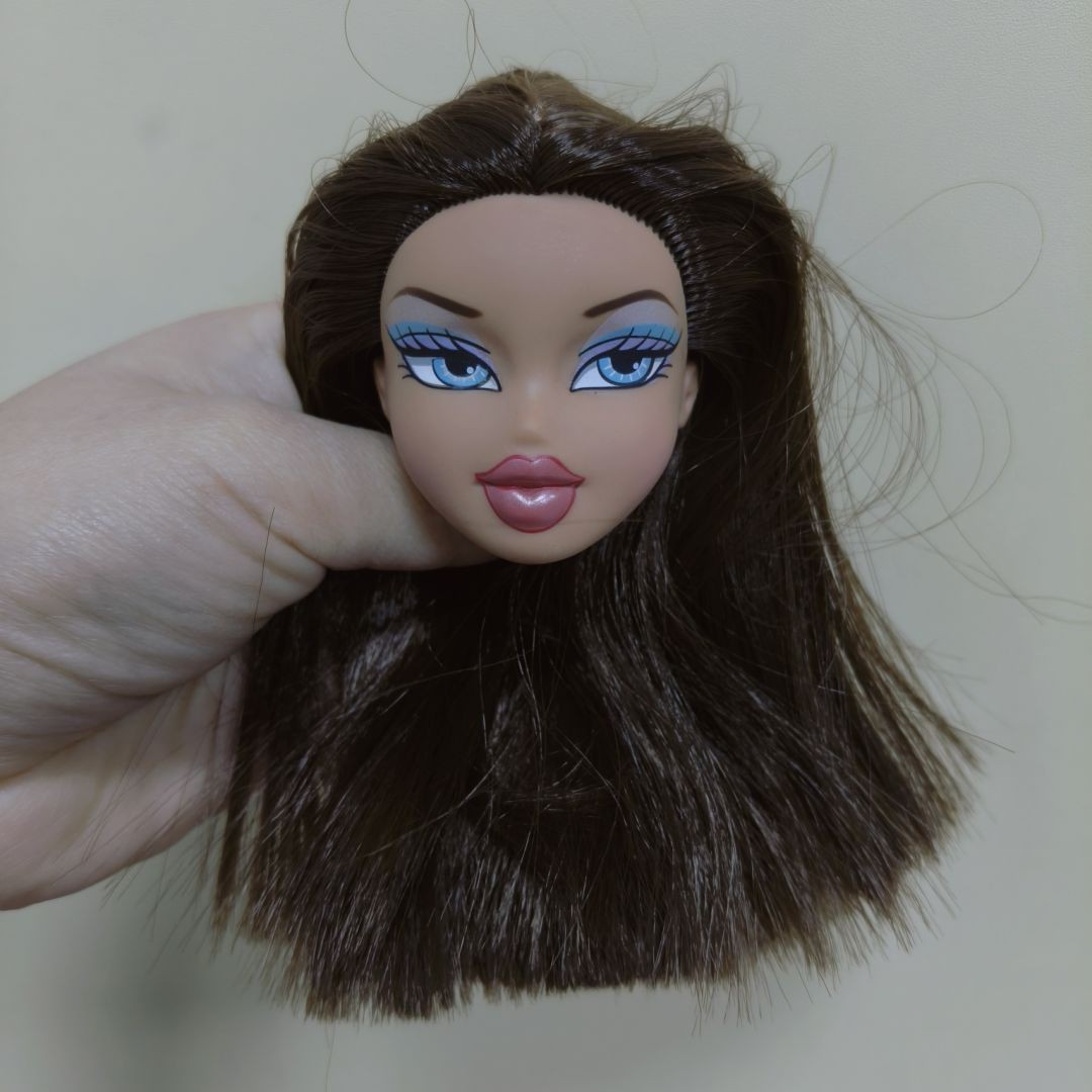 Bulk doll head 6 points genuine foreign trade color hair a variety of cross-border Europe and the United States to change makeup