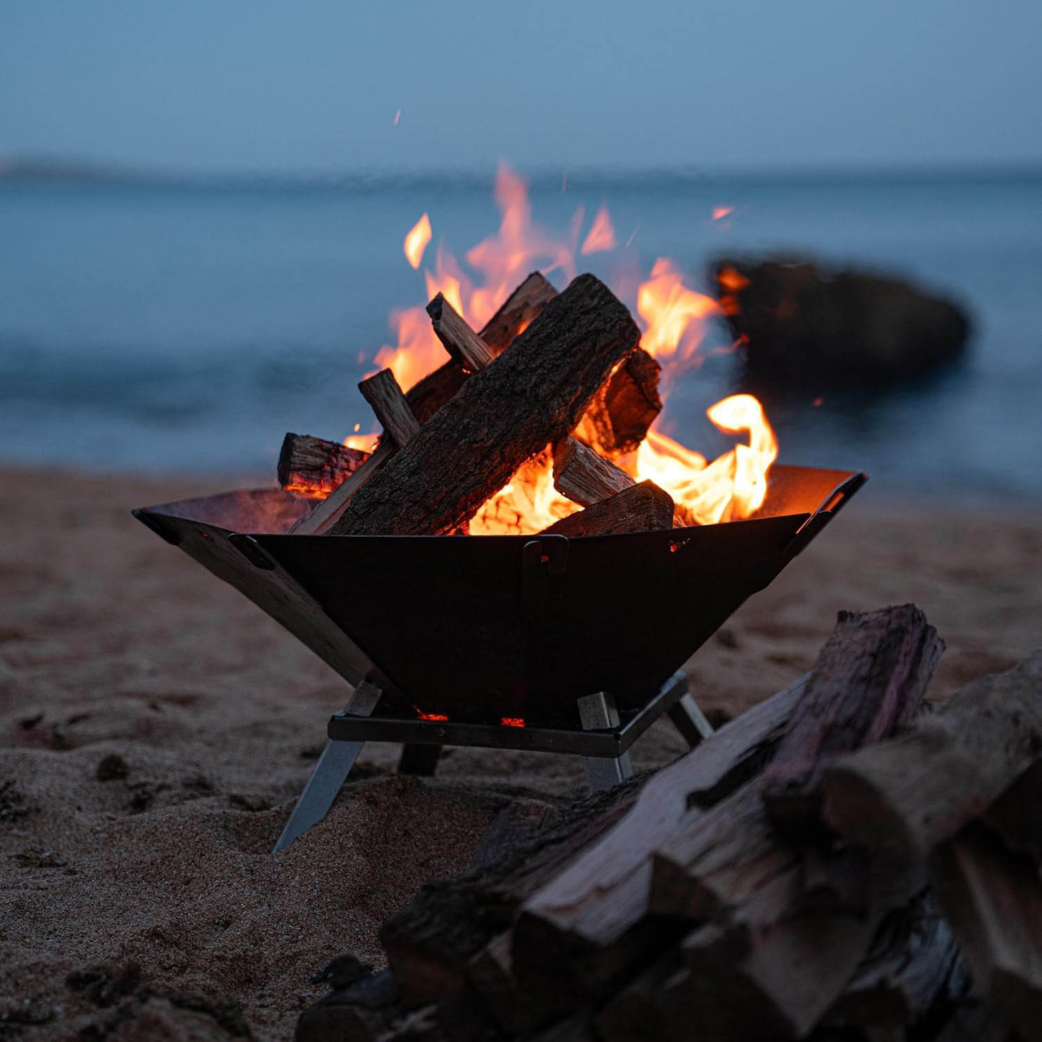 Outdoor Fire Table Picnic Camping Style Heating Stove Barbecue Grill Travel Wood Stove Barbecue Portable Foldableing Bonfire Rack