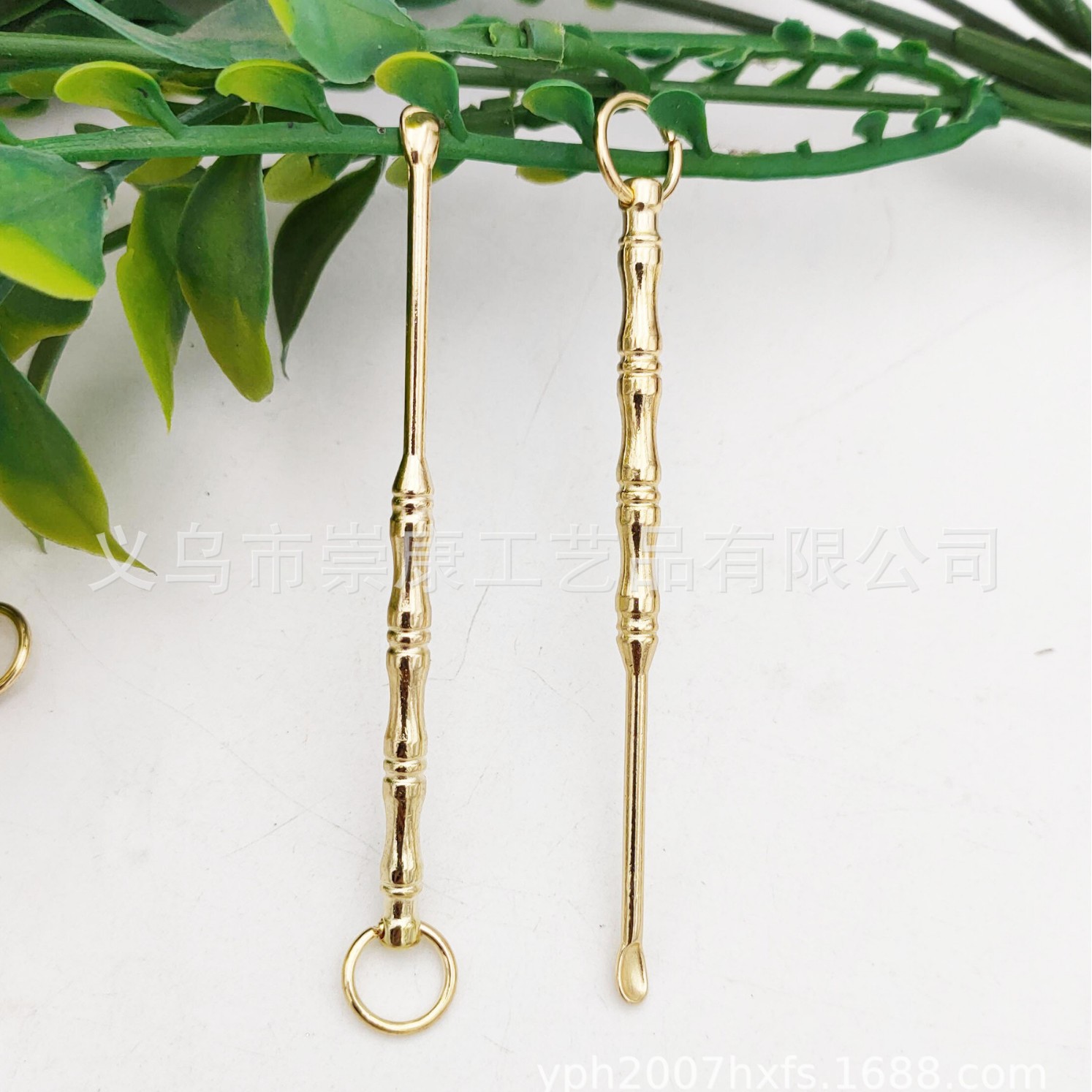 Creative and Exquisite Gold-Plated Silver Ear Pick, Handmade Old-Fashioned Silver Ear Scoop, Easy to Carry