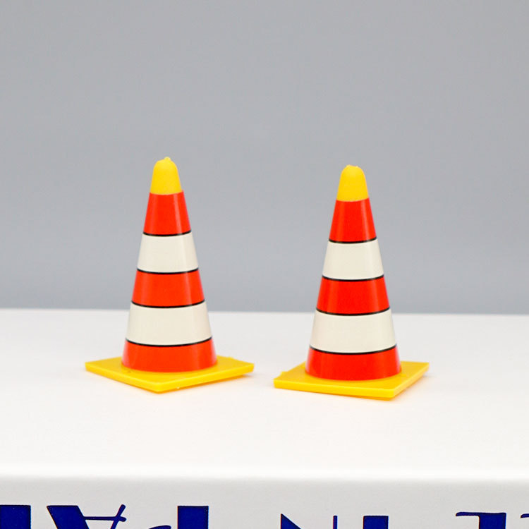 Plastic Large 5-piece Road Signs Cartoon Mini Roadblock Indication Traffic Light Set Toy Cake Jewelry Decoration Pendulum