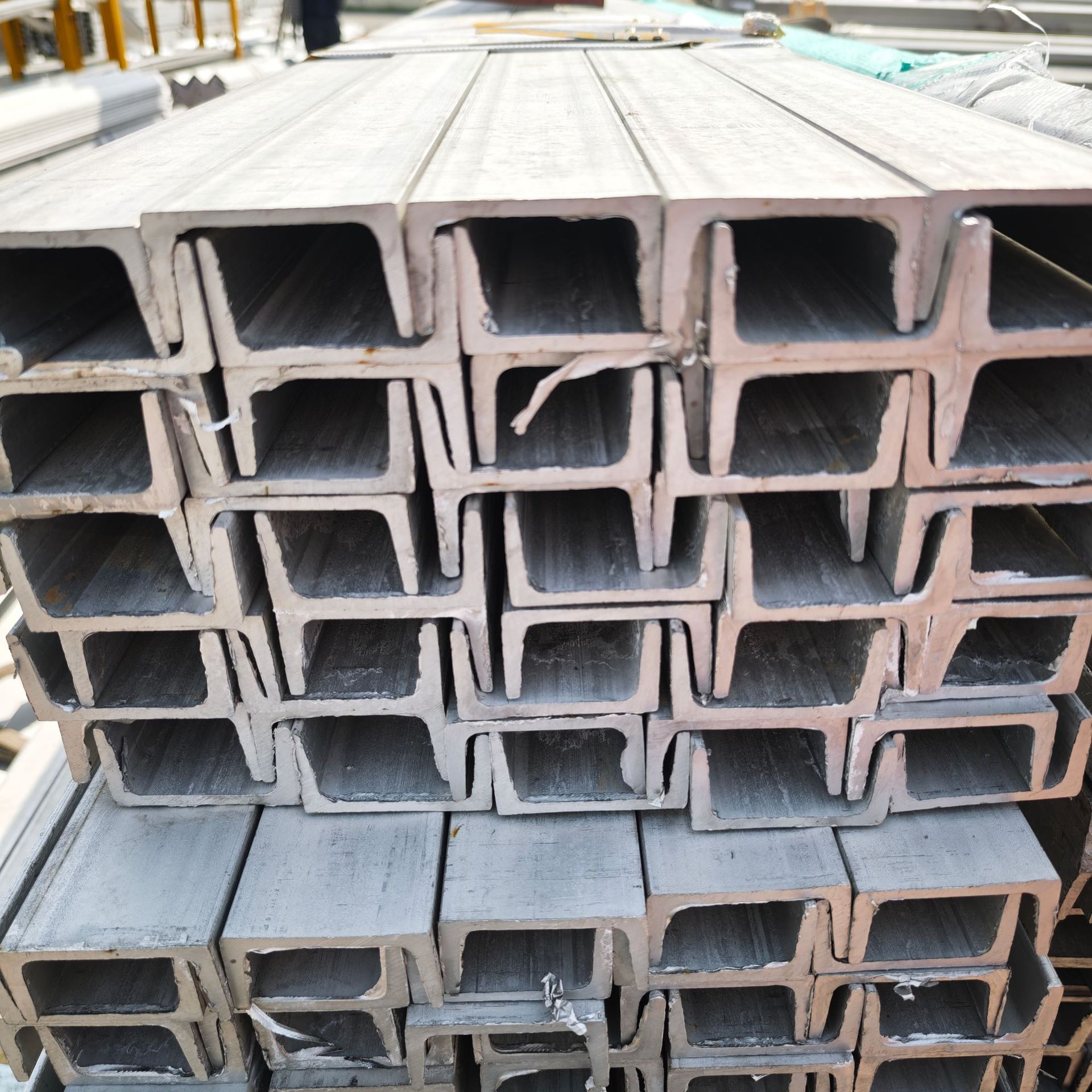 Stainless Steel Channel Steel Custom Cutting and Drilling 304/316L Channel Steel for Mechanical Equipment