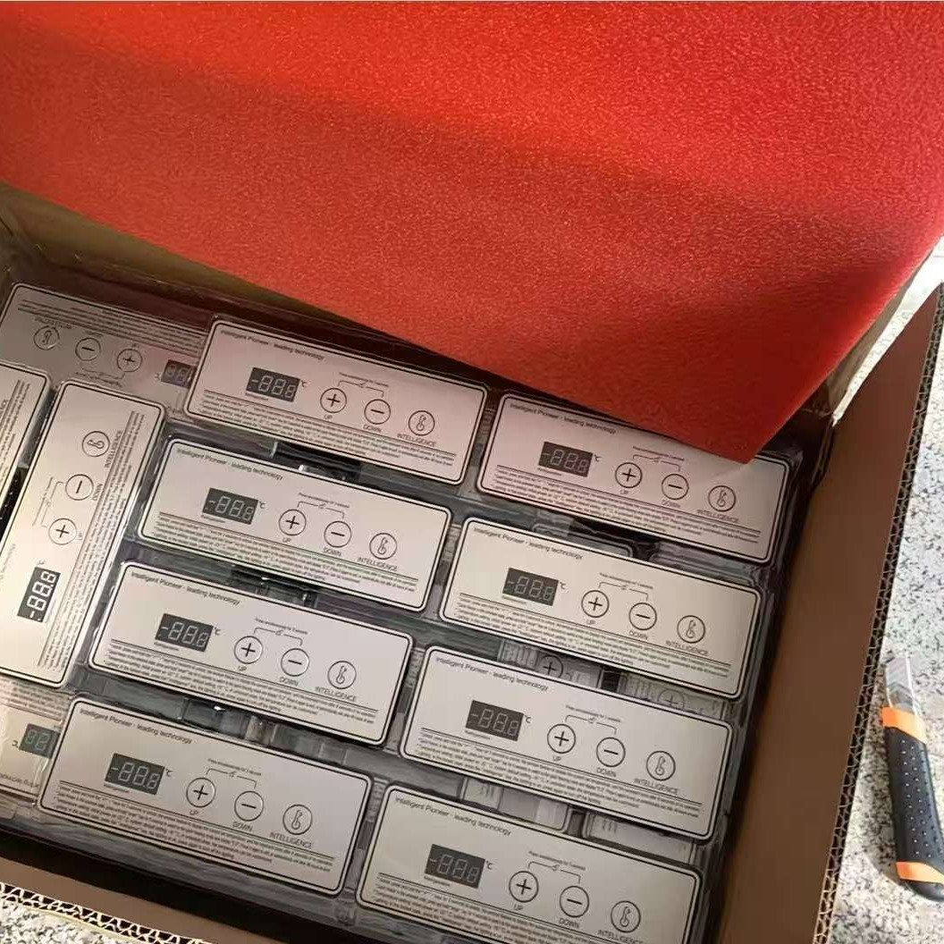 源头工厂通用温控器数字显示精密原件精度高F102电脑板